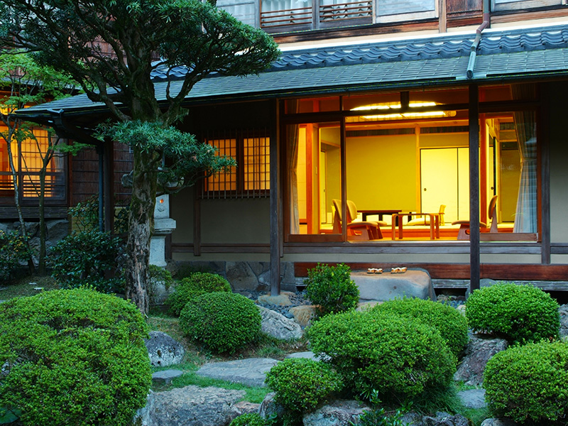 Photo: Traditional Superior Room